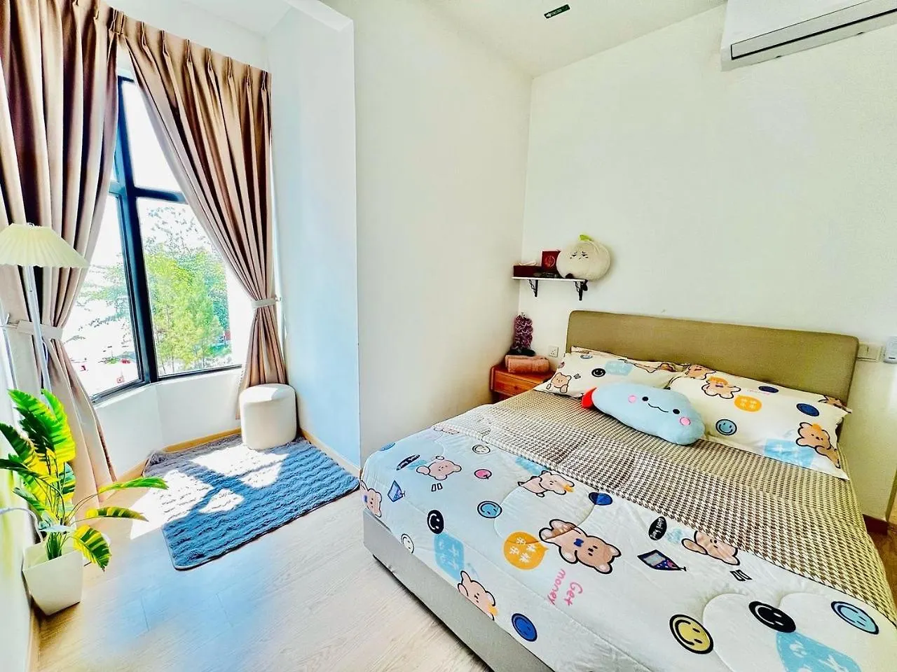 Mutiara Melaka Beach Resort By Darnisha Homestay